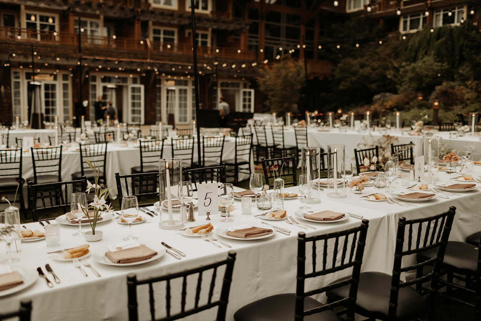 wedding tablescape at alderbrook resort